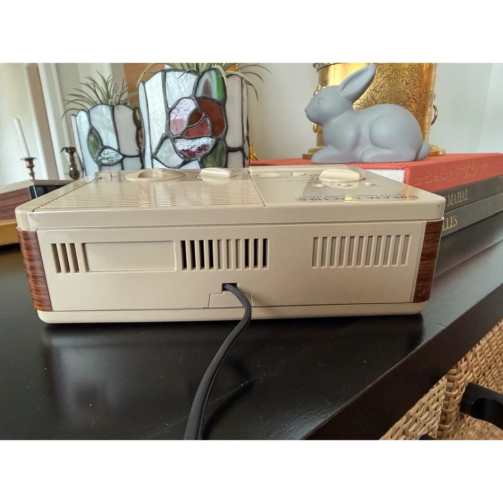 Vintage Sony Dream Machine Alarm Clock Radio ICF-C50W Works FM/AM LED‎